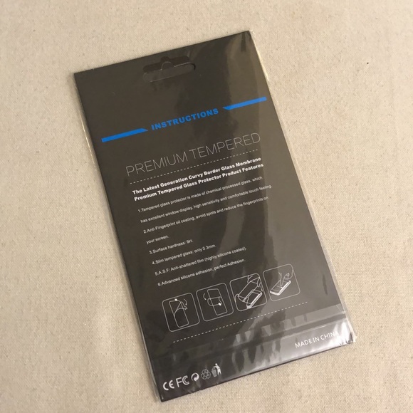 🍀4/$15! NWT!! Nintendo Switch Screen Protector - Picture 2 of 8